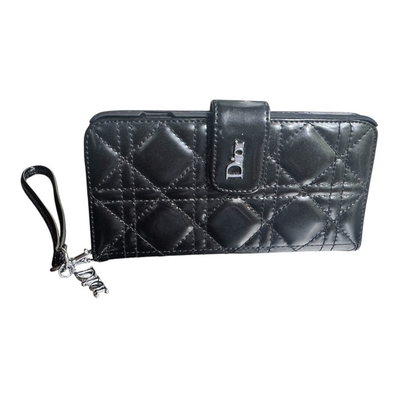 Dior Shiny Black Quilted Phone Case - Picture 7 of 16